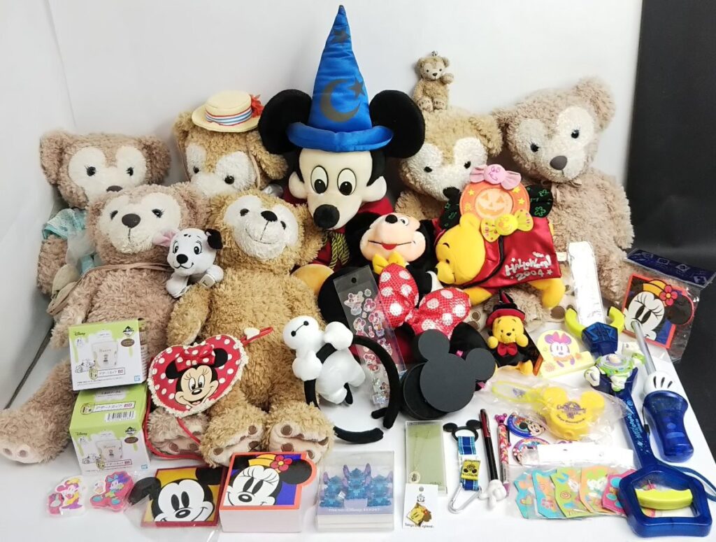 大量 ディズニーグッズいろいろまとめて お土産いろいろ ぬいぐるみなど 現状品
