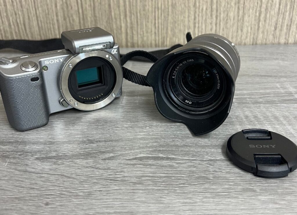 SONY ソニー ミラーレス一眼 デジタルカメラ シルバー α NEX-5 元箱付き 3.5-5.6/18-55 レンズ