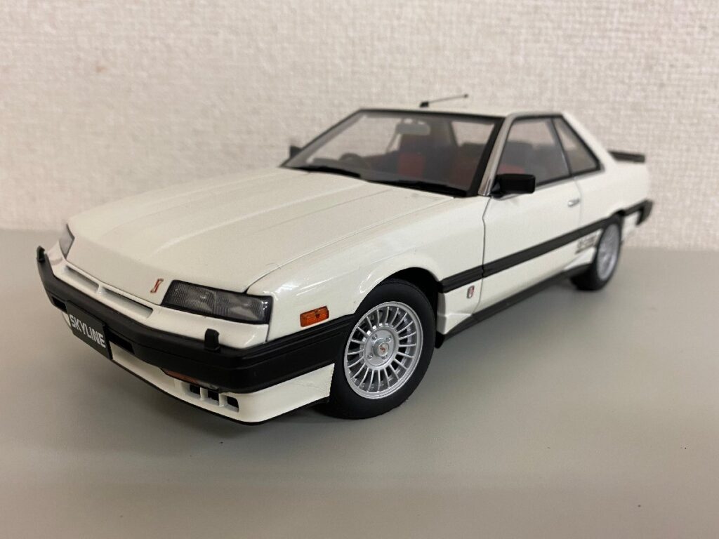 AUTOart オートアート NISSAN 日産 SKYLINE スカイライン 2000 RS-X Turbo (R30) ダイキャストカー 1/18スケール
