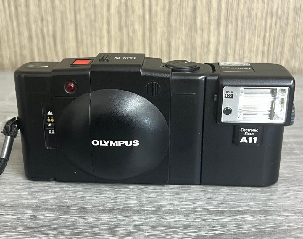 OLYMPUS オリンパス XA2 コンパクトフィルムカメラ A11 レンズ 1:3.5 f=35mm ブラック 本体のみ