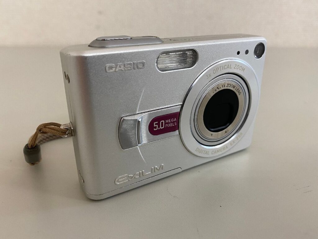 CASIO カシオ EXILIM エクシリム EX-Z50 デジタルカメラ デジカメ ケース付き