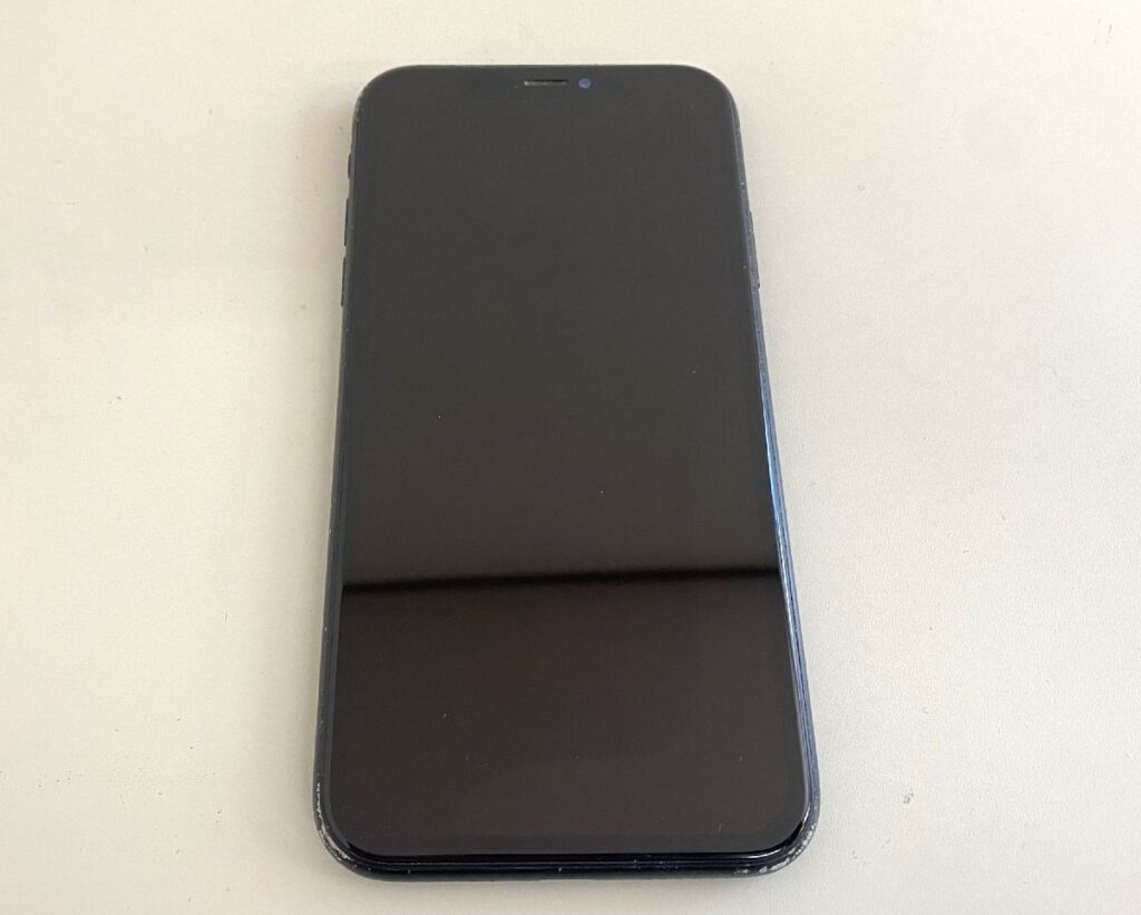 Apple アップル iPhoneXR ブラック 本体のみ 簡易動作確認済み 割れ・欠け多数あり IMEI判定○