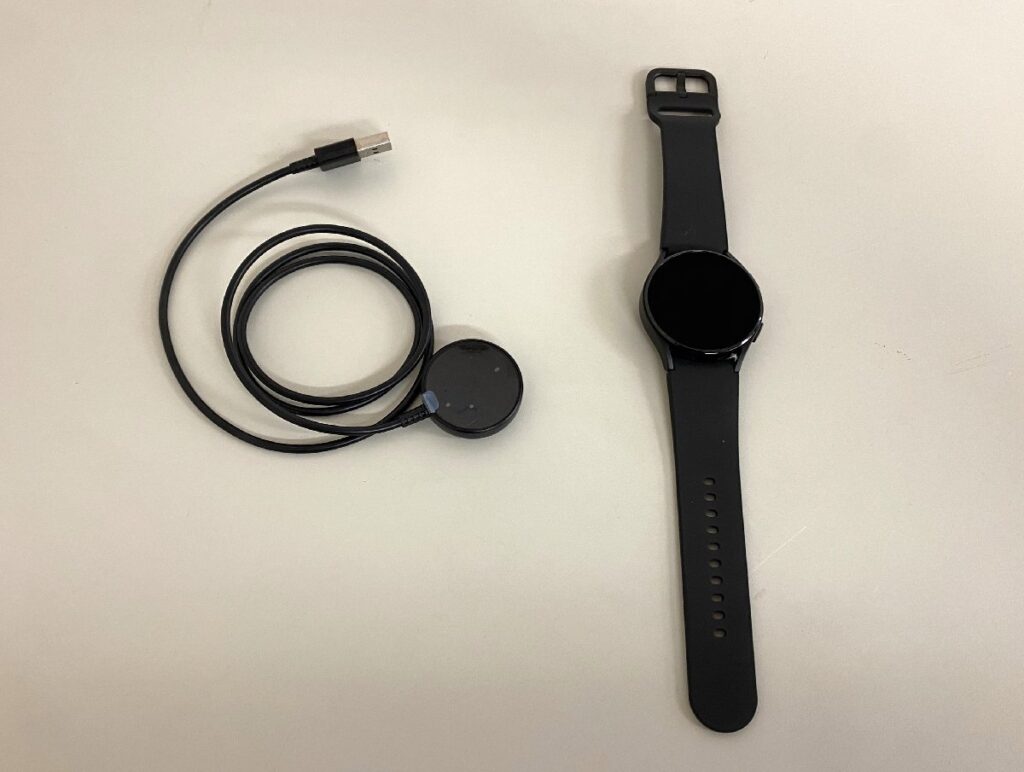 Samsung サムスン Galaxy Watch4 ギャラクシーウォッチ SM-R860 40mm ブラック 初期化・動作確認済み