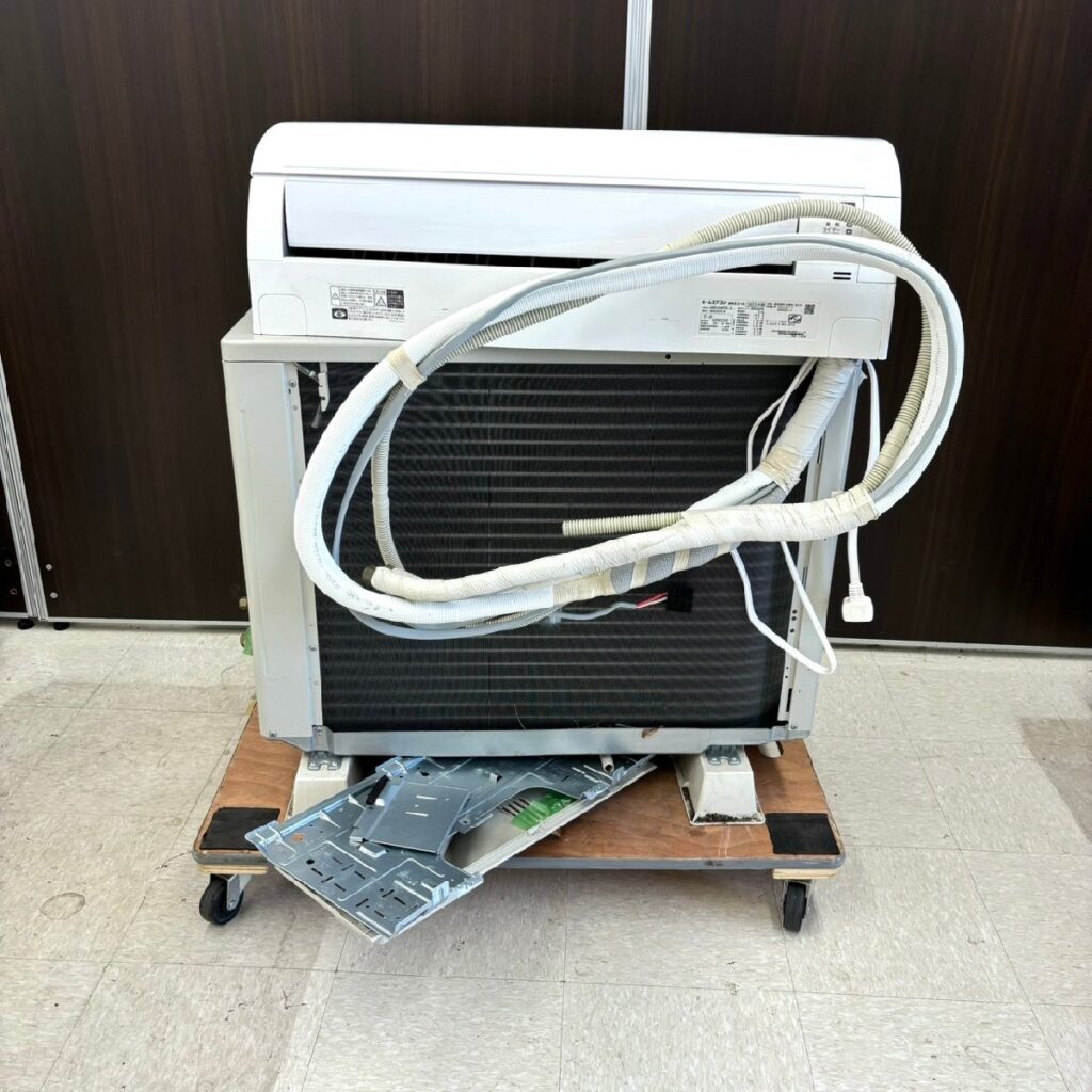エアコン DAIKIN ダイキン 室外機 AR563AEPK-W AR563AEPK 2023年製 ※通電・動作確認済み