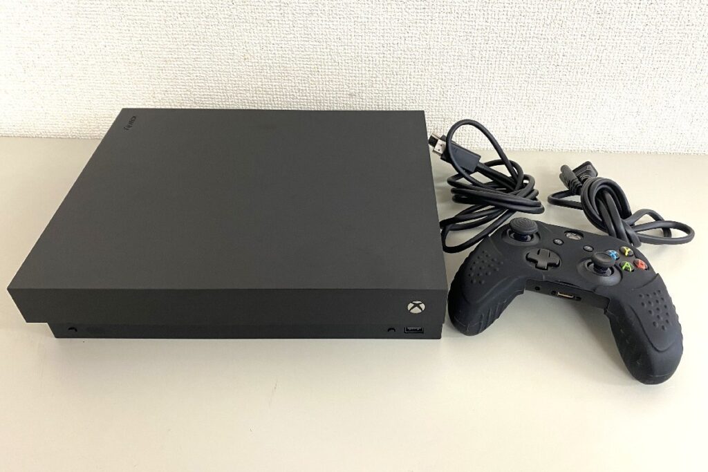 Microsoft マイクロソフト XBOX ONE X 1787 ブラック 本体 ゲーム機 初期化・動作確認済み