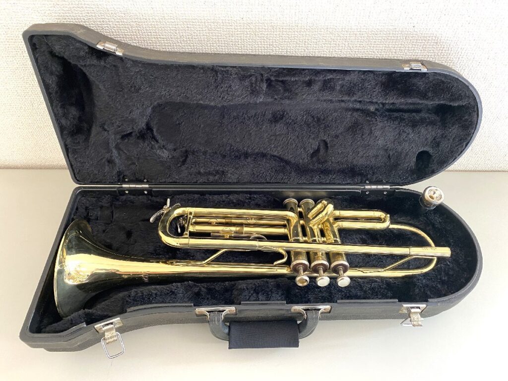 JUPITER ジュピター トランペット JTR-300 管楽器 ケース付き