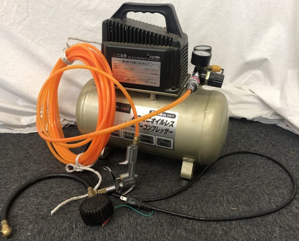 通電確認済み EARTH MAN アースマン AC ミニオイルレス エアーコンプレッサー AC-10 OL(SET) 現状品