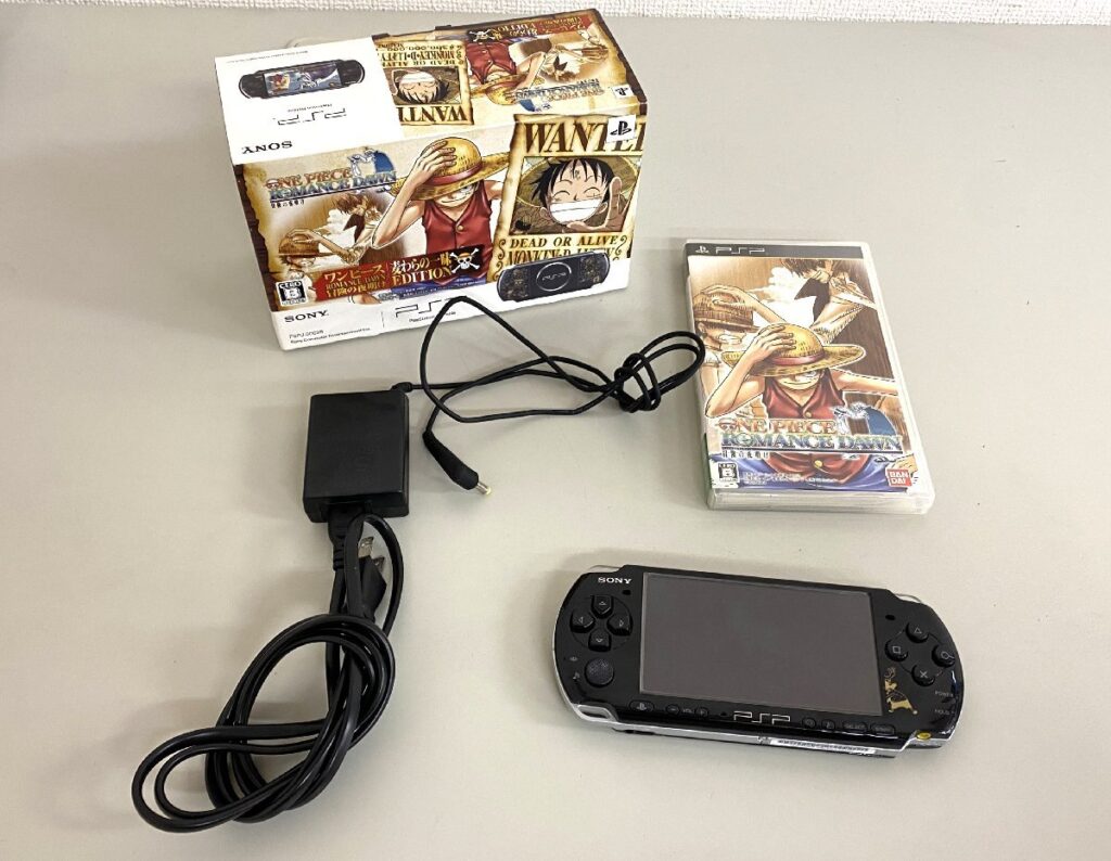 SONY ソニー PSP-3000 ワンピース ROMANCE DAWN 冒険の夜明け 麦わらの一味 EDITION 本体 初期化・動作確認済み