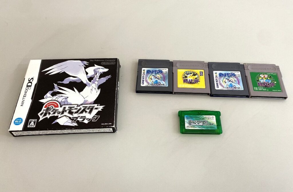 Nintendo GAMEBOY ADVANCE DS ポケットモンスター ブラック 銀 緑 エメラルド ピカチュウ ゲームソフト まとめ売り