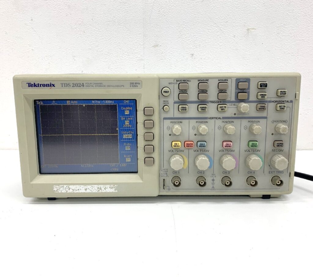Tektronix テクトロニクス TDS2024 デジタルオシロスコープ OSCILLOSCOPE 200MHz 2GS/s 通電確認済み
