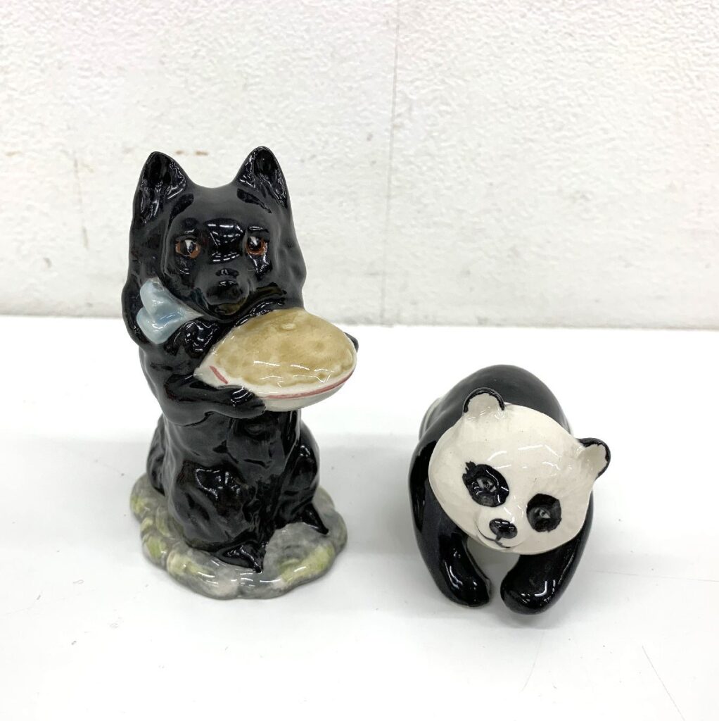 BESWICK ENGLAND ベスウィック 犬 パンダ 2点 まとめ フィギュリン 陶器人形 置物