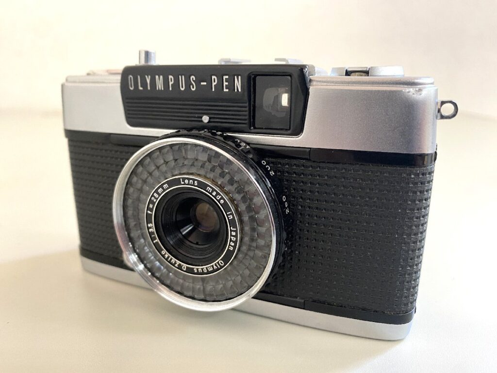 OLYMPUS-PEN EE-3 オリンパス フィルムカメラ カメラ olympus D.Zuiko 1:3.5 f=28mm