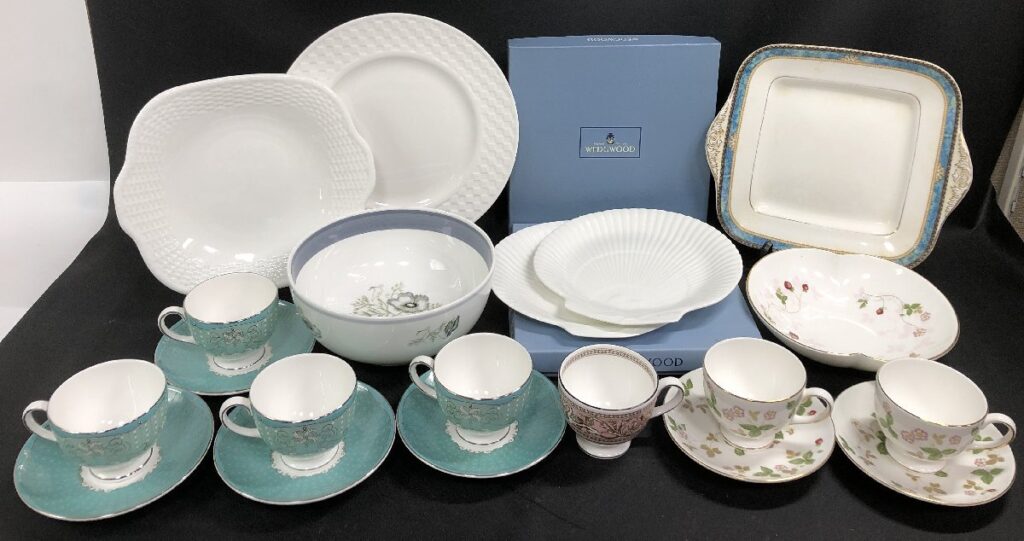 WEDGWOOD ウェッジウッド 洋食器いろいろまとめて ワイルドストロベリー/プシュケなど カップ/ソーサー/プレートなど