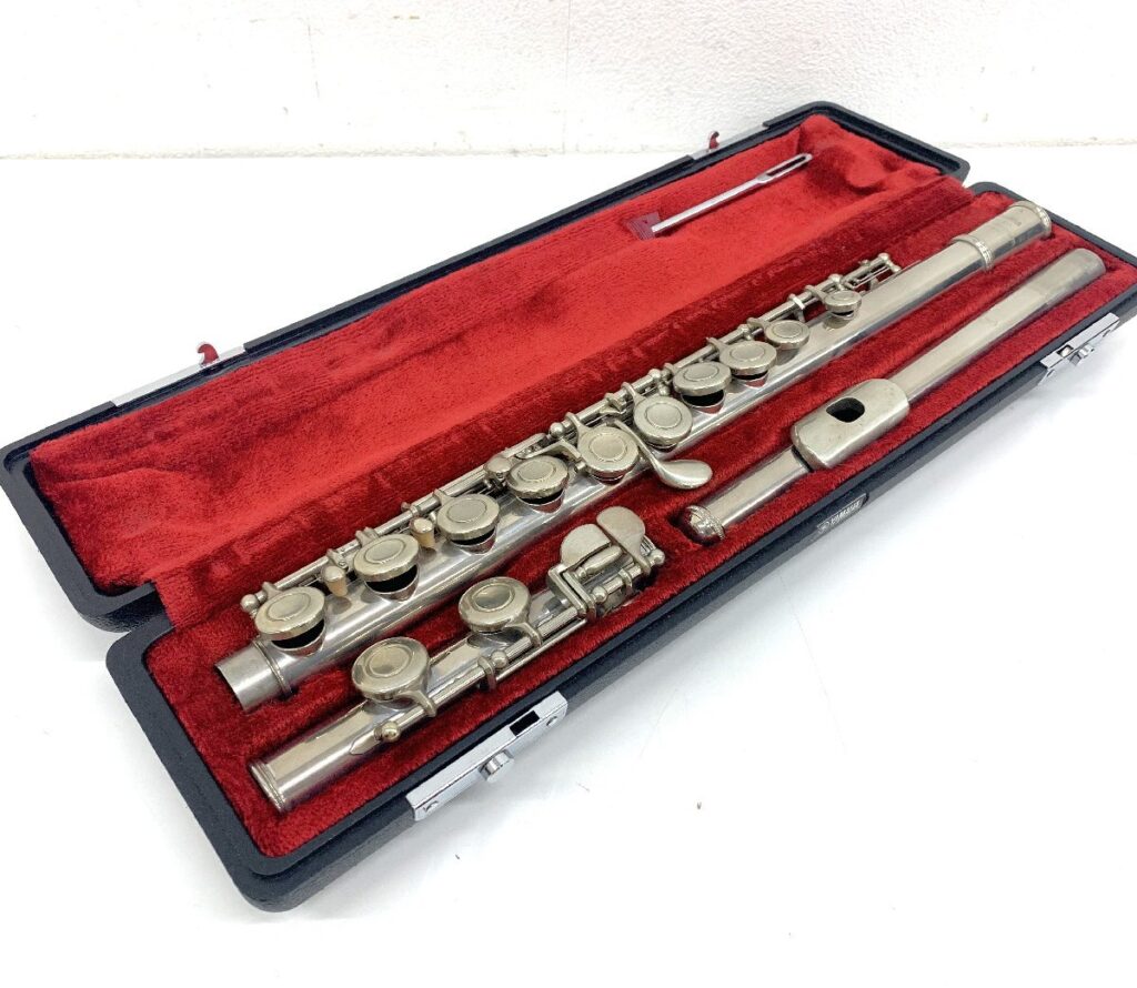 YAMAHA ヤマハ フルート YFL211 ハードケース付き 管楽器 楽器