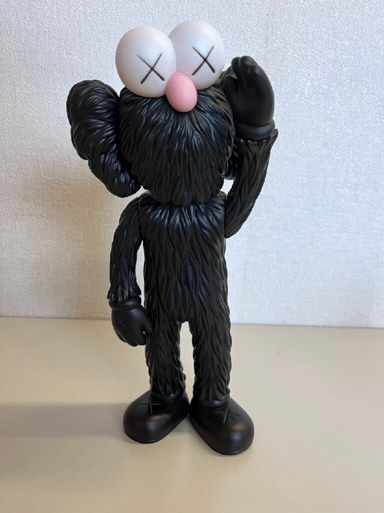 KAWS MEDICOM TOY カウズメディコムトイ フィギュア