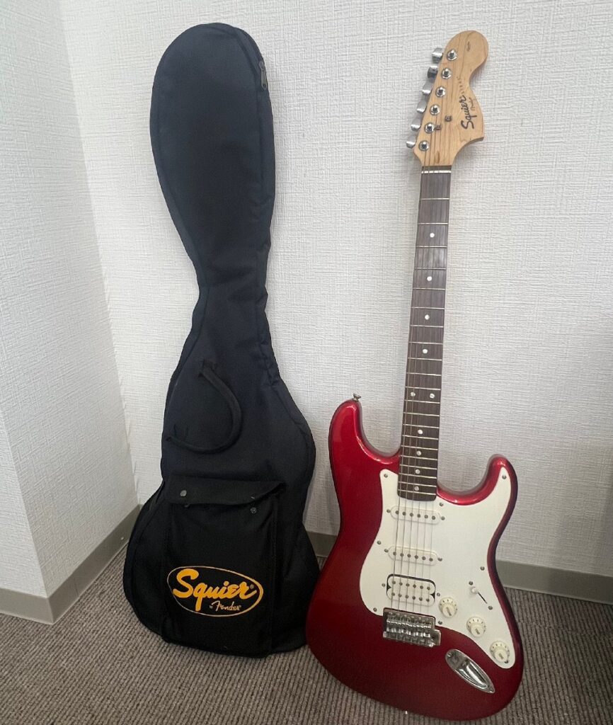 Squier by Fender スクワイヤー/フェンダー Affinity Strat ストラトキャスター ケース付き エレキギター レッド