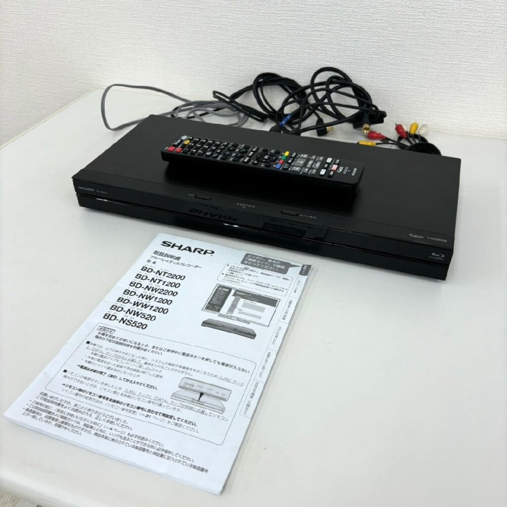 SHARP シャープ AQUOS アクオス ブルーレイディスクレコーダー BD-NW520 2018年製 ※通電、開閉確認済