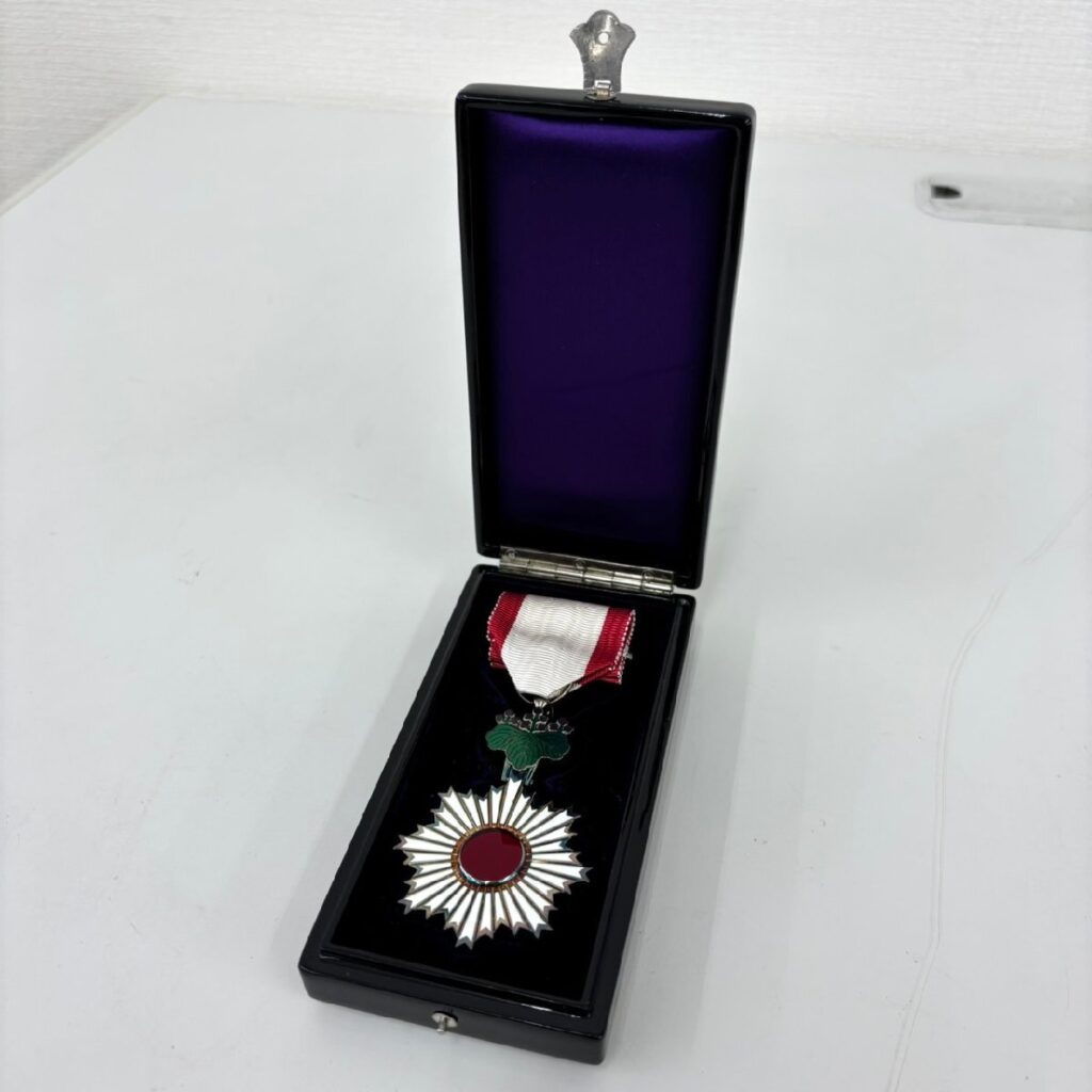 勲五等双光旭日章 勲章 記章 旧日本軍 元箱付き