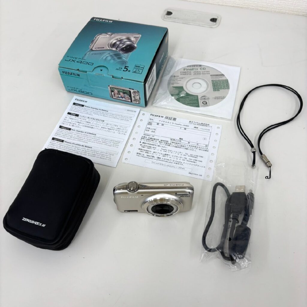 FUJIFILM FINEPIX JX400 5x WIDE f=5-25mm 1:2.6-6.2 富士フィルム コンパクトデジタルカメラ シャンパンゴールド