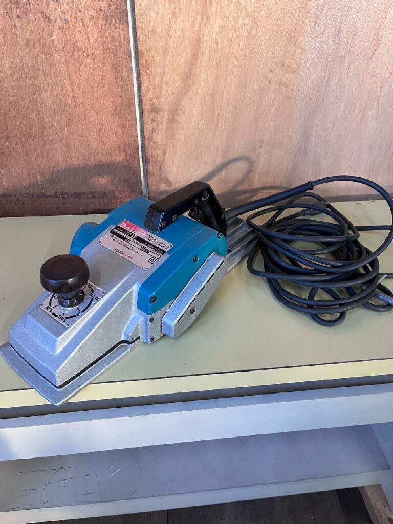 カンナ170㎜ makita 株式会社マキタ モデル1806B 100V 工具 DIY 1994年製 ※通電・動作確認済