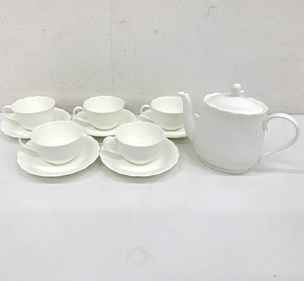 Noritake ノリタケ ティーセット ティーポット カップ＆ソーサー 5客 まとめ Born China ボーンチャイナ 白磁