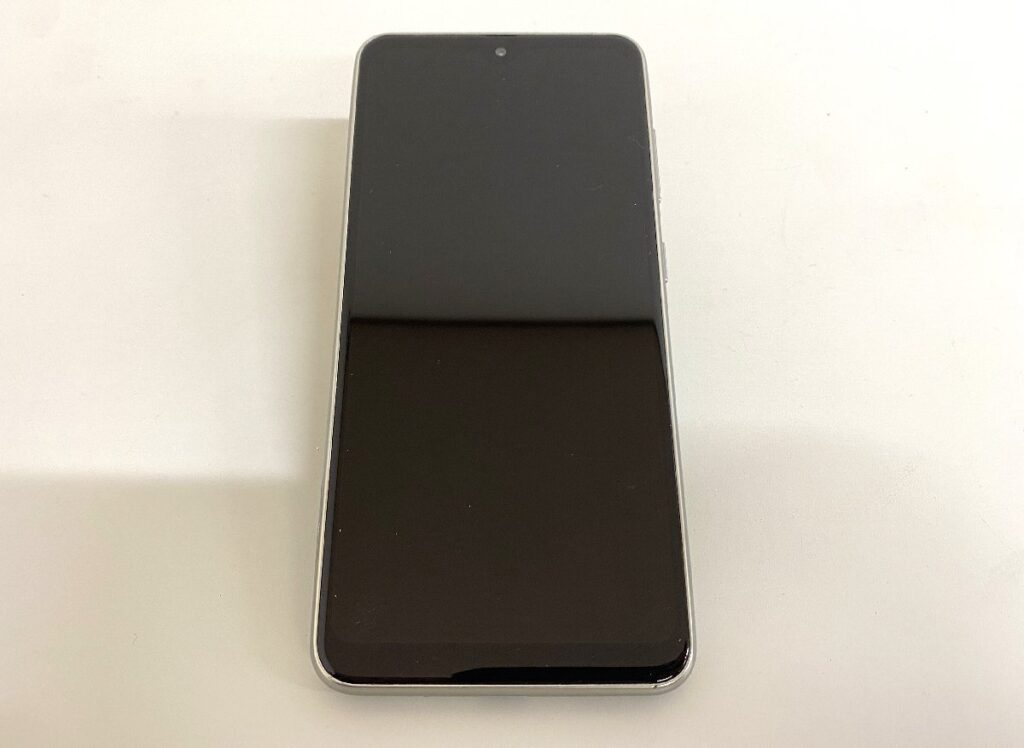 Galaxy A20 SCV46 ホワイト ギャラクシー Android スマホ 初期化・動作確認済み IMEI判定〇 ※背面浮きあり