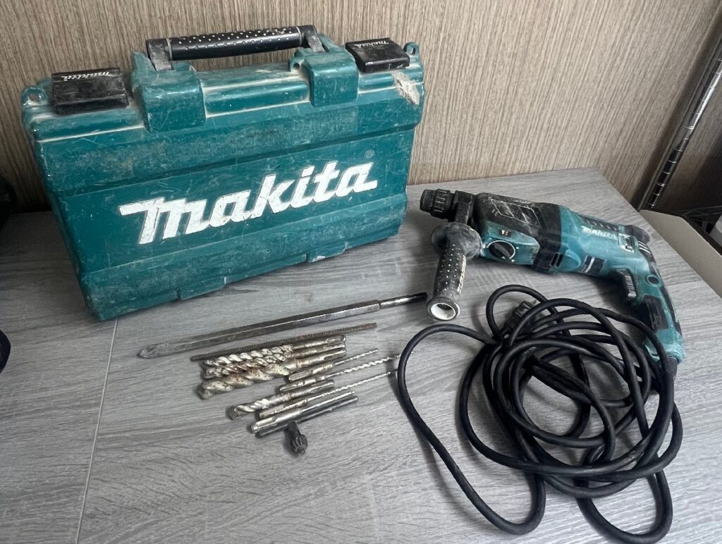 makita マキタ ハンマドリル 本体 HR2631F ケース付き 電動工具