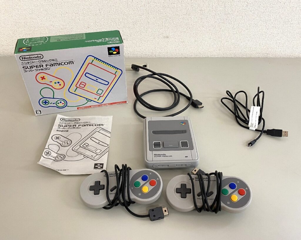 Nintendo ニンテンドー クラシックミニ スーパーファミコン CLV-301 動作確認済み 初期化済み