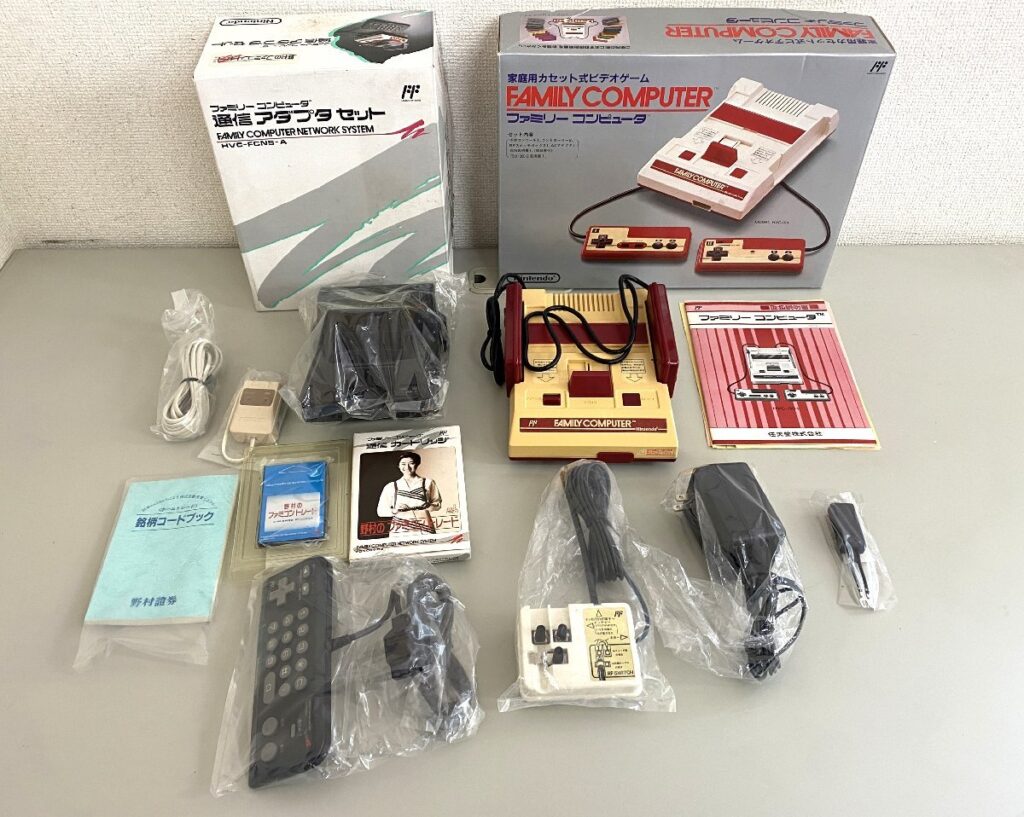ニンテンドー Nintendo ファミリーコンピュータ ファミコン HVC-001 通信アダプタ セット HVC-050 付き