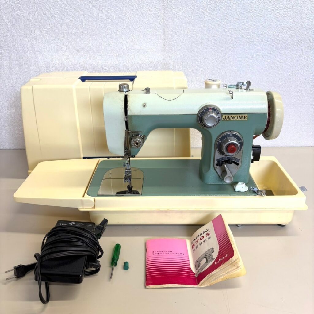 JANOME ジャノメ ミシン MODEL 670 ハンドクラフト 手回し ケース フットコントローラー付き