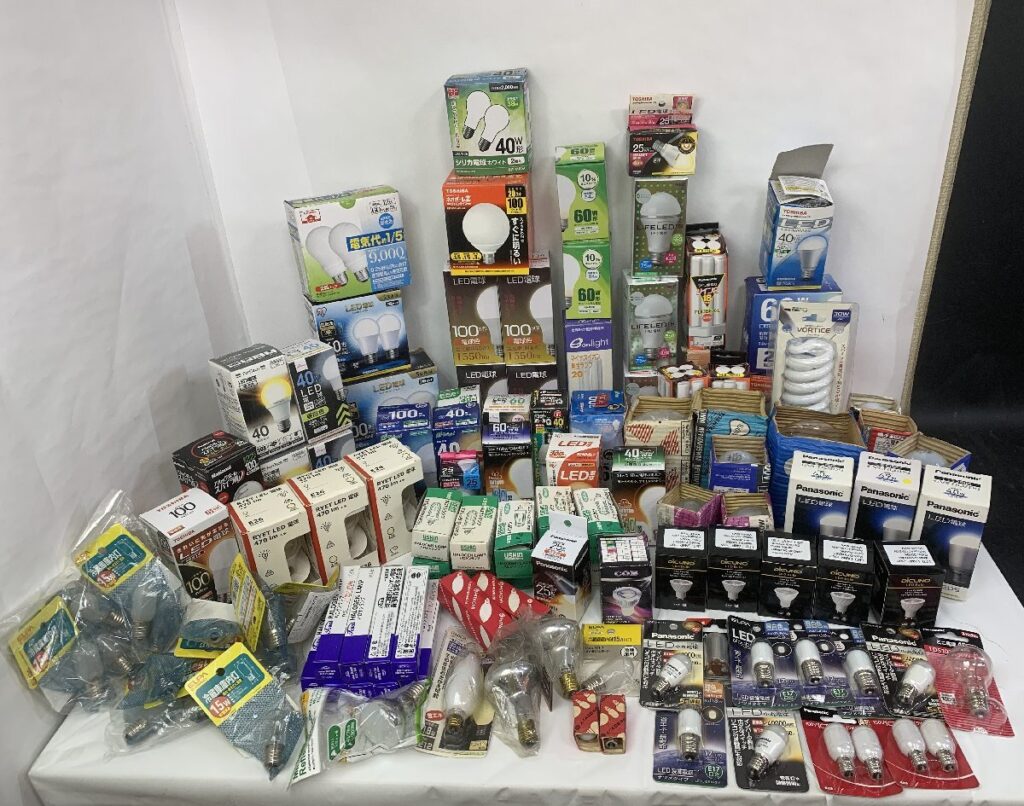 大量 ほぼ未使用 電球 電球形蛍光灯 LED電球 まとめ PANASONIC/TOSHIBA/NATIONAL/IRIS/ELPA など
