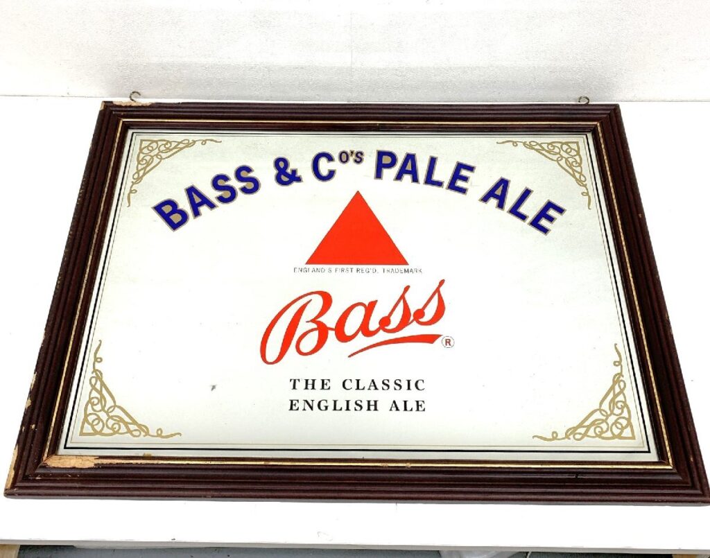 BASS PALE ALE バス ペールエール パブミラー THE CLASSIC ENGLISH ALE 壁掛け 看板