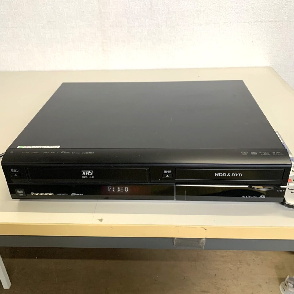 Panasonic パナソニック HDD搭載 VHS一体型 ハイビジョン DVDレコーダー DMR-XP25V