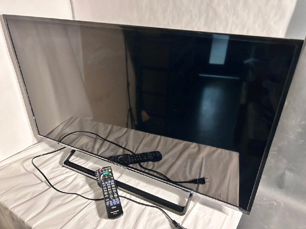 Panasonic パナソニック TH-40DX600 液晶カラーテレビ 40インチ リモコン付き