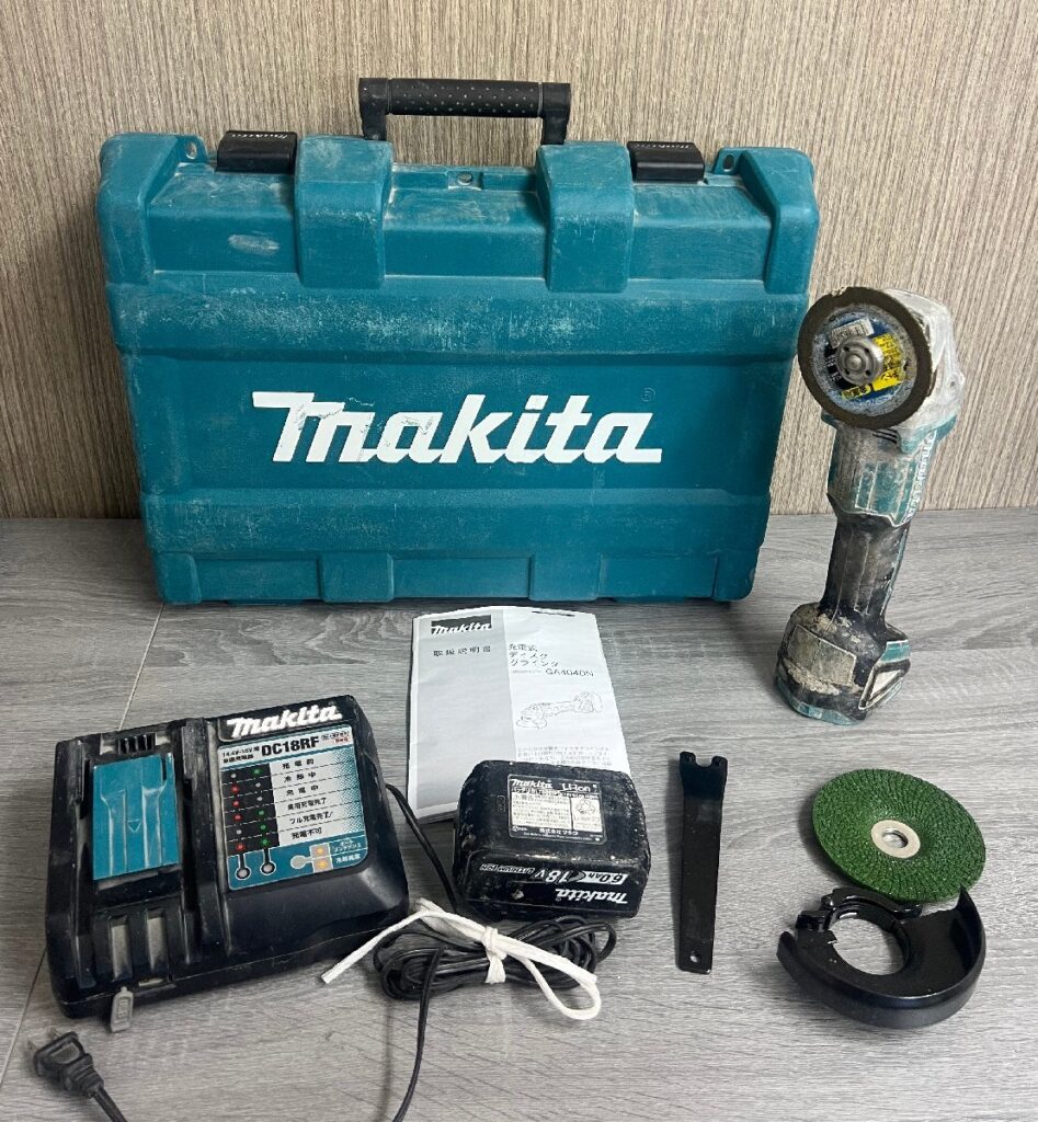 makita マキタ 充電式ディスクグラインダ 100mmモデル GA404DN 本体 ケース付き