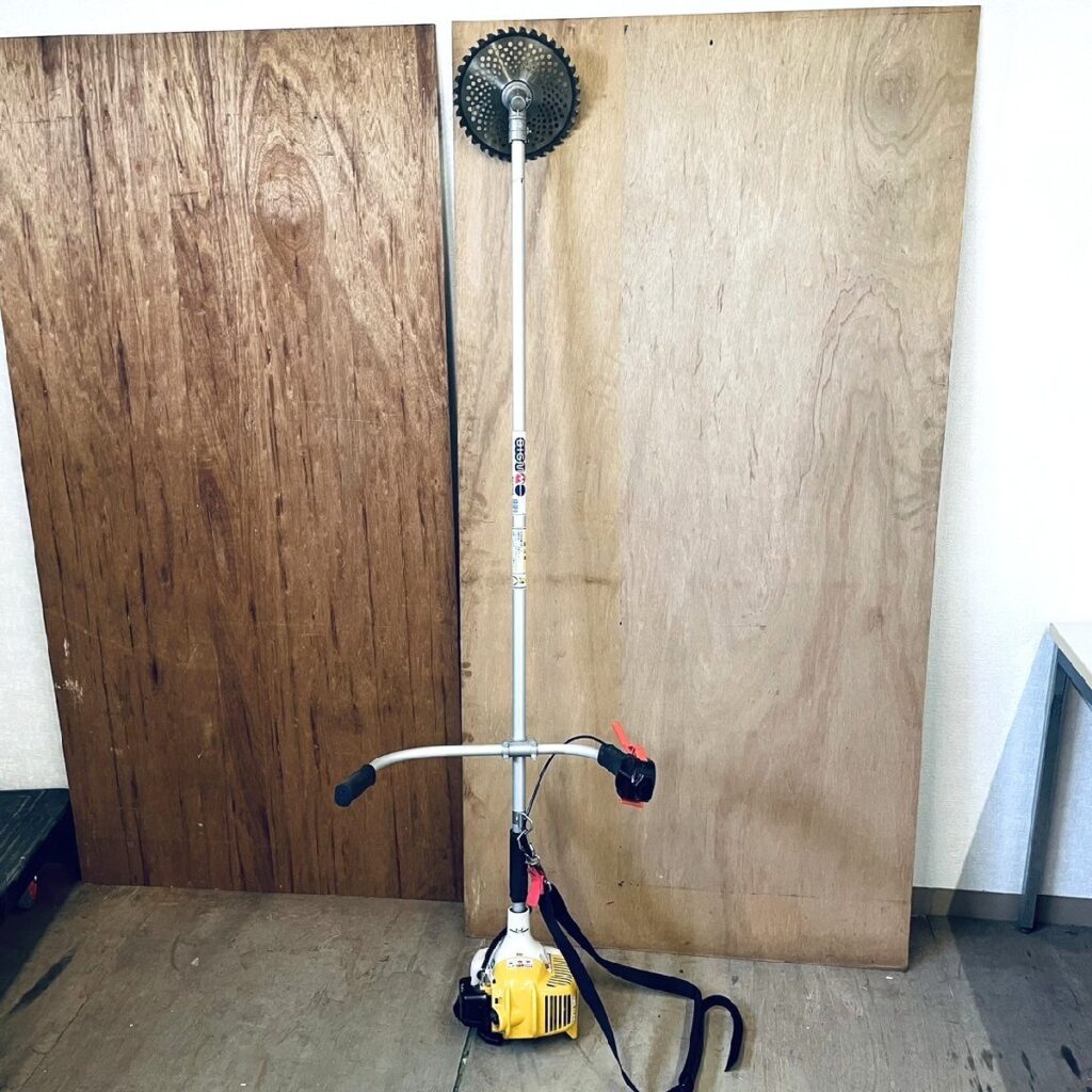 MARUYAMA マルヤマ BIG M 刈払機 草刈機 BC260T