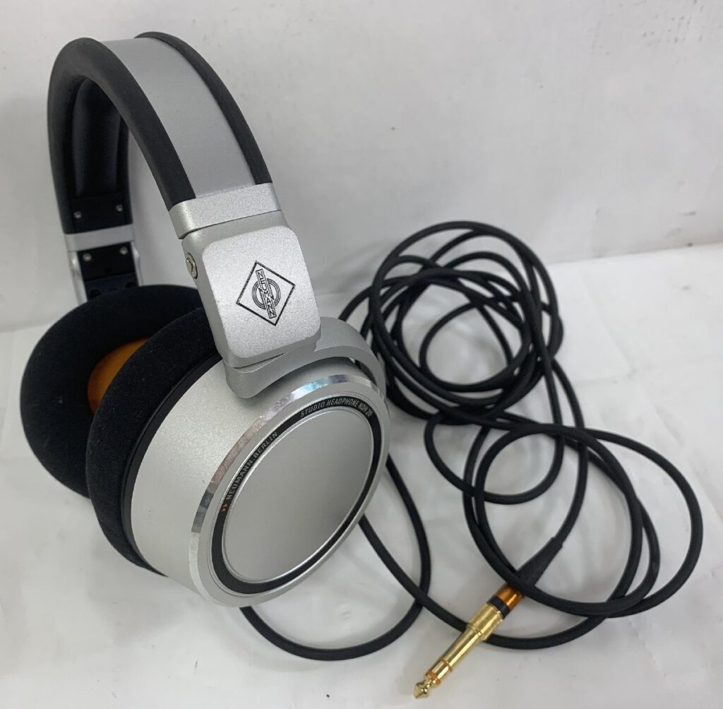 NEUMANN ノイマン NDH 20 密閉型ヘッドフォン スタジオ モニターヘッドフォン 動作未確認