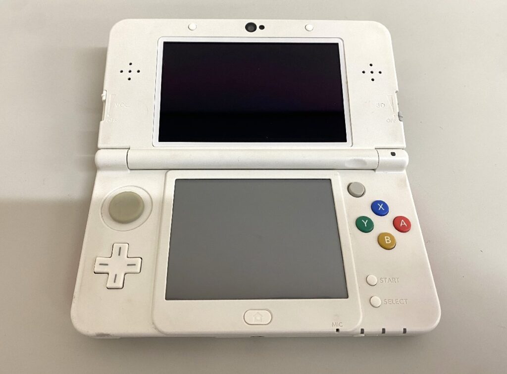 Nintendo 任天堂 NEW 3DS ホワイト KTR-001 きせかえプレート マリオ ゲーム機 本体 初期化・簡易動作確認済み