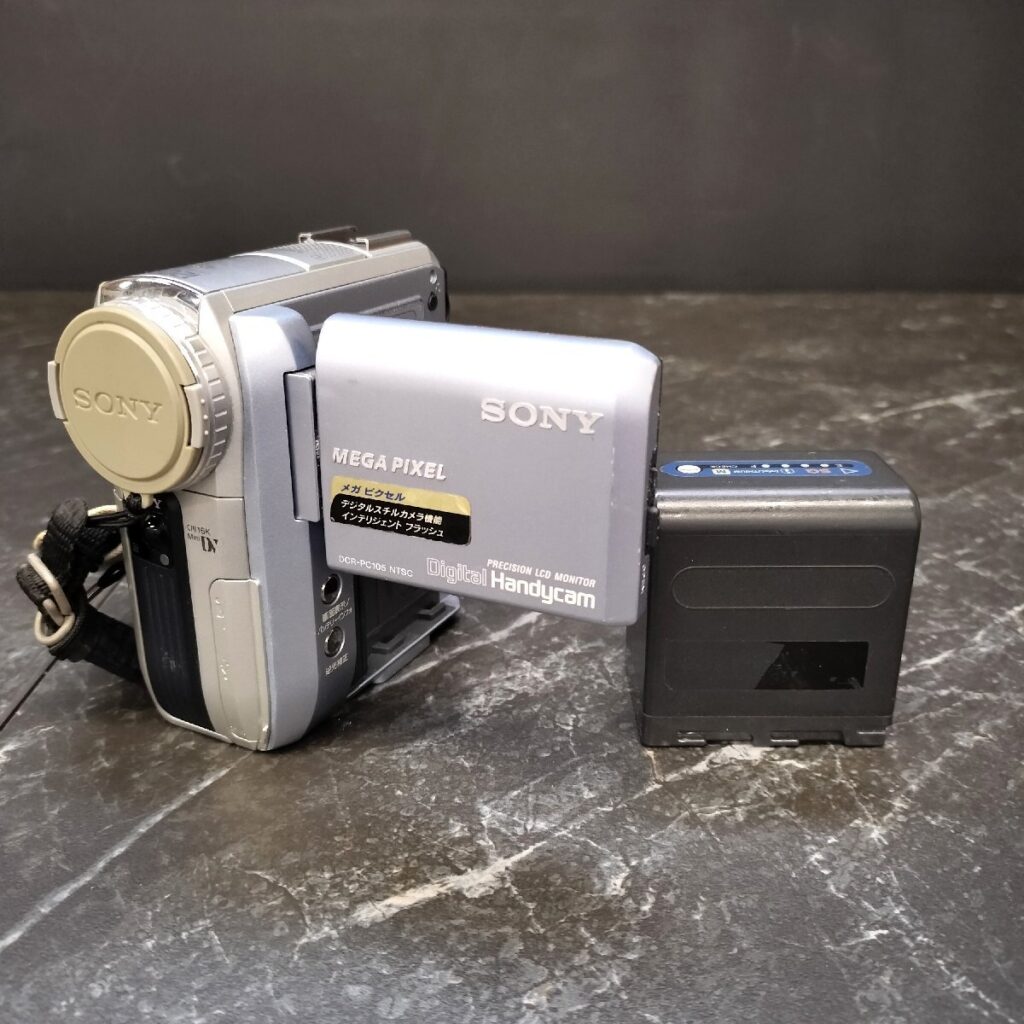 SONY ソニー DCR-PC105 デジタルビデオカメラ ハンディカム HANDYCAM Carl Zeiss カールツァイス レンズ