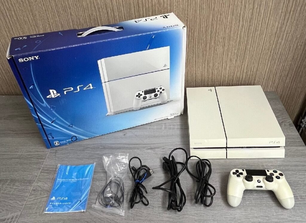 SONY ソニー PlayStation4 プレステ4 本体 CUH-1100A コントローラー CUH-ZCT1J 元箱付き