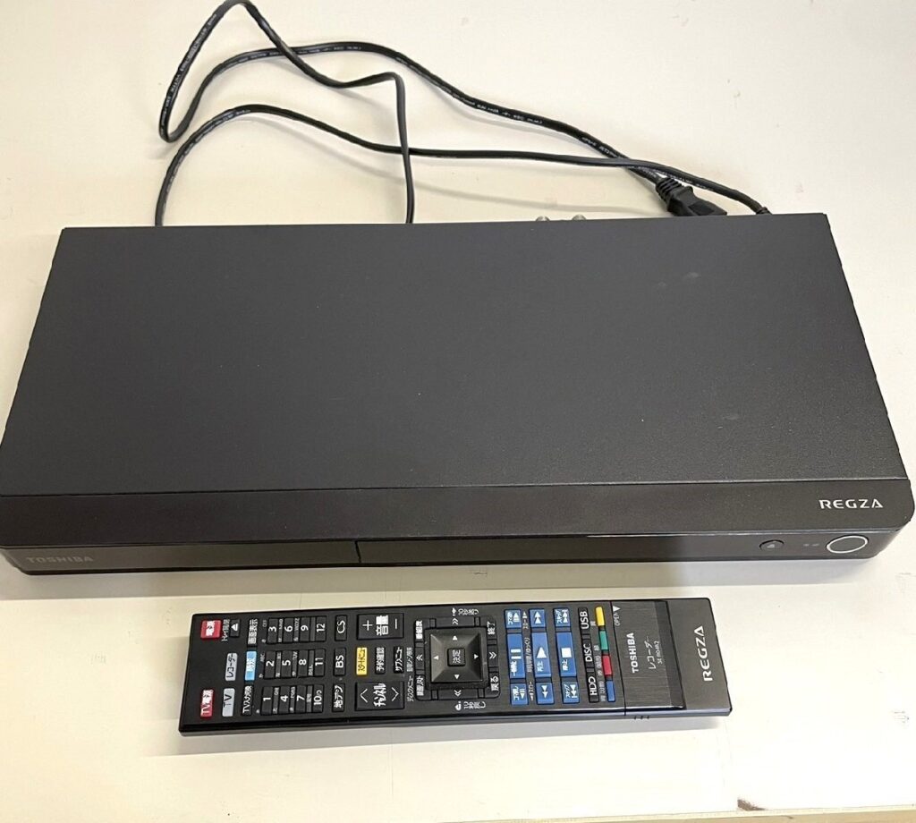 TOSHIBA 東芝 REGZA ブルーレイディスクレコーダー DBR-W1010 レグザ 2022年製