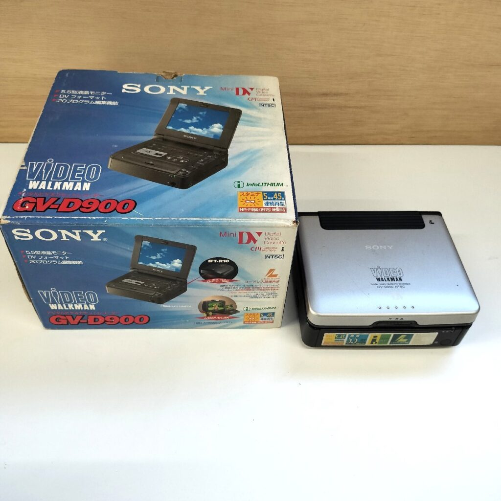 SONY ソニー 5.5型液晶モニター搭載 デジタルビデオカセットレコーダー GV-D900 箱付き